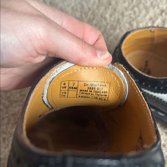 Dr. Martens Black and White Brogue Loafers Oxfords Shoes - Picture 5 of 5